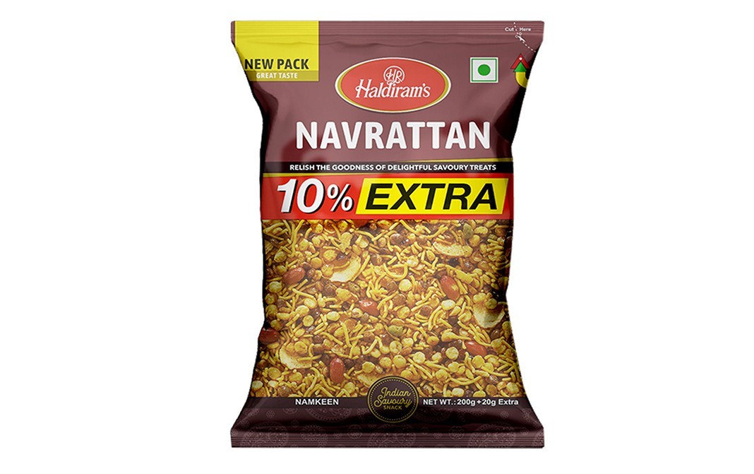 Haldiram's Navrattan    Pack  220 grams